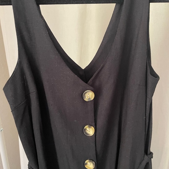 Black Linen Jumpsuit (petite and pregnancy friendly) - Picture 5 of 6